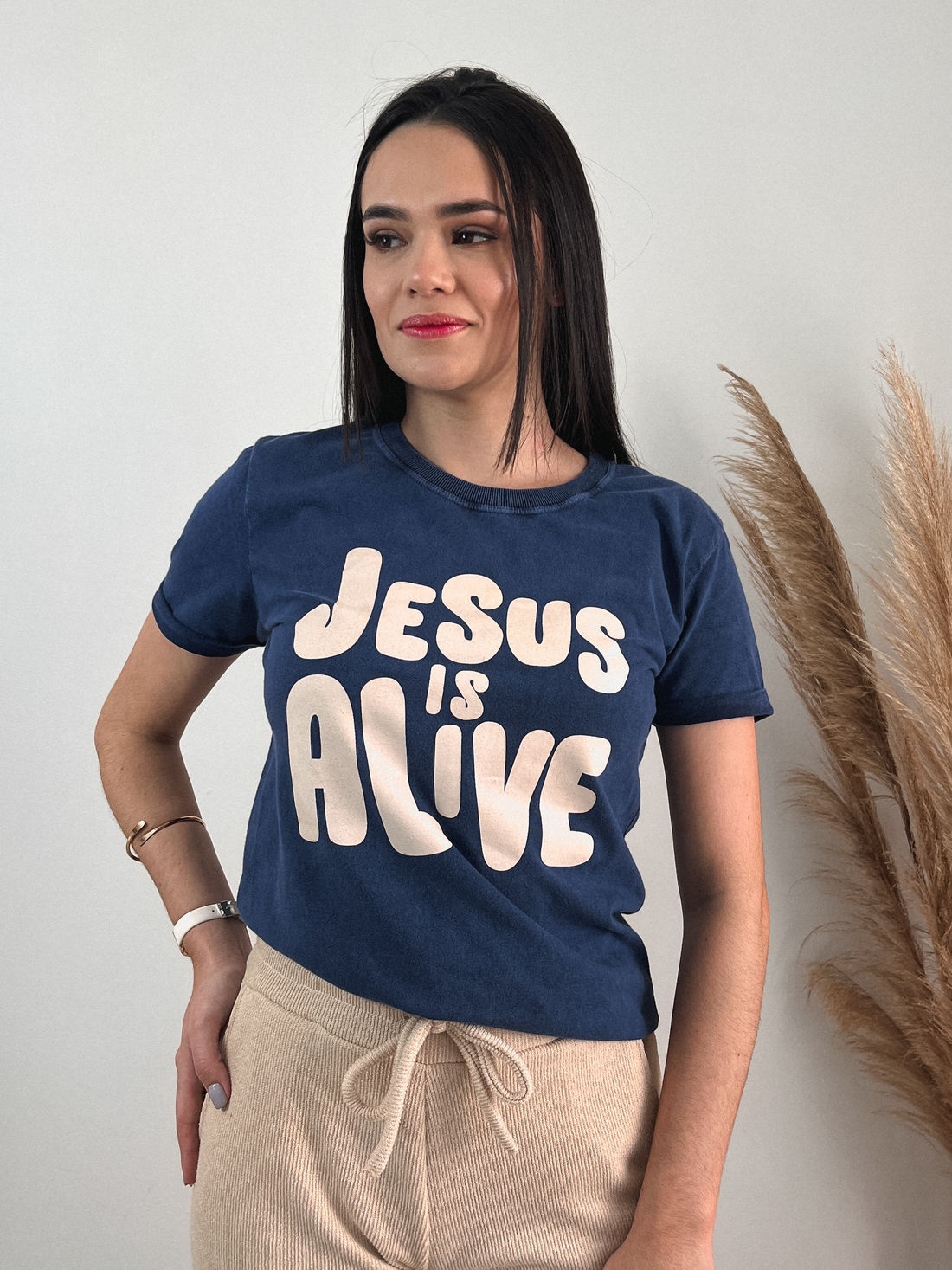 Tshirt Premium - Jesus is Alive - Azul Marmorizado Tshirt Premium - Jesus is Alive - Azul Marmorizado
