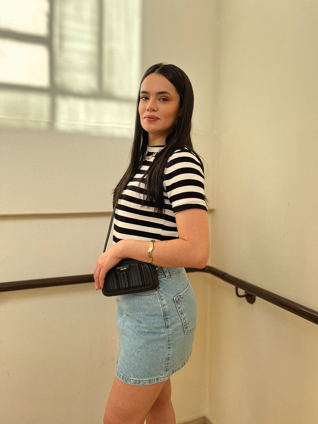 Blusa Anne Listrada Preta