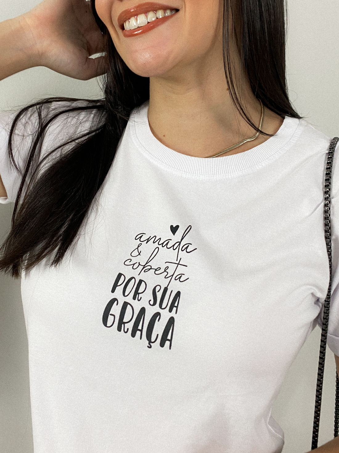 Tshirt Premium - Amada e Coberta Por Sua Graça - Branca Tshirt Premium - Amada e Coberta Por Sua Graça - Branca