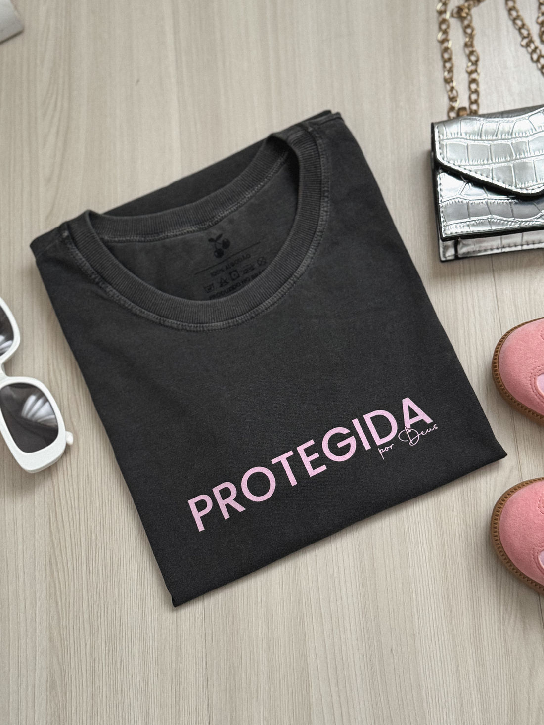 Tshirt Premium - Protegida - Cinza Tshirt Premium - Protegida - Cinza