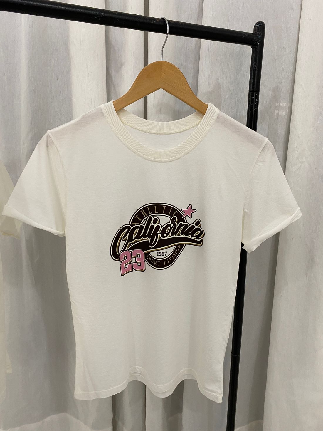 Tshirt Premium - California DTF - Off White Tshirt Premium - California DTF - Off White
