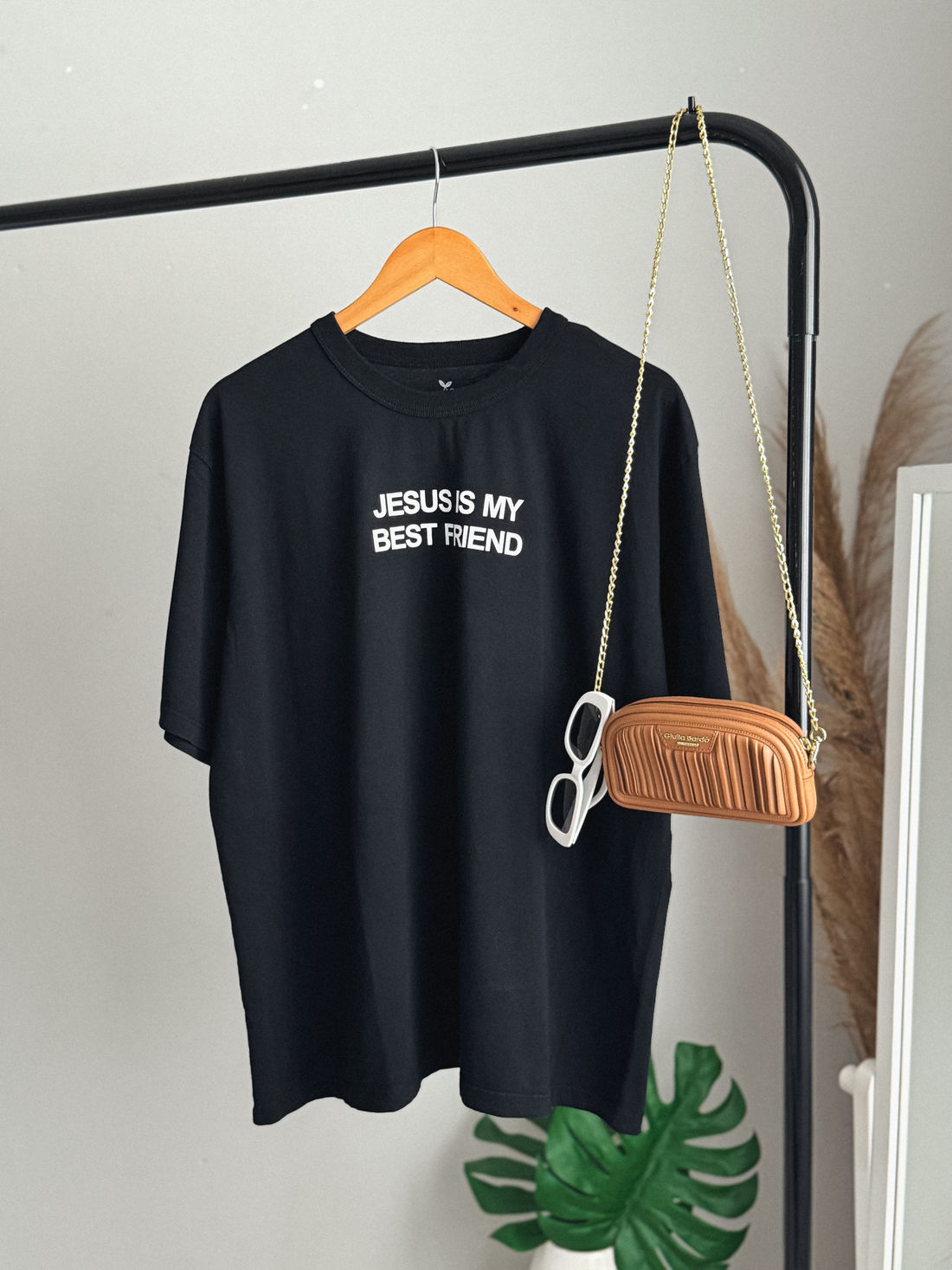 T-shirt Oversized - Jesus Is My Best Friend - Preta T-shirt Oversized - Jesus Is My Best Friend - Preta