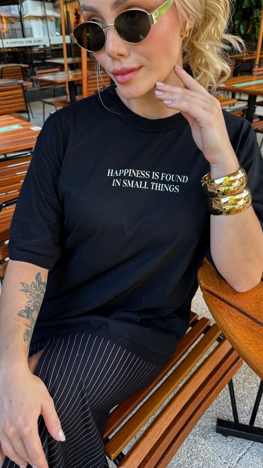 T-shirt Oversized - Happiness - Preta