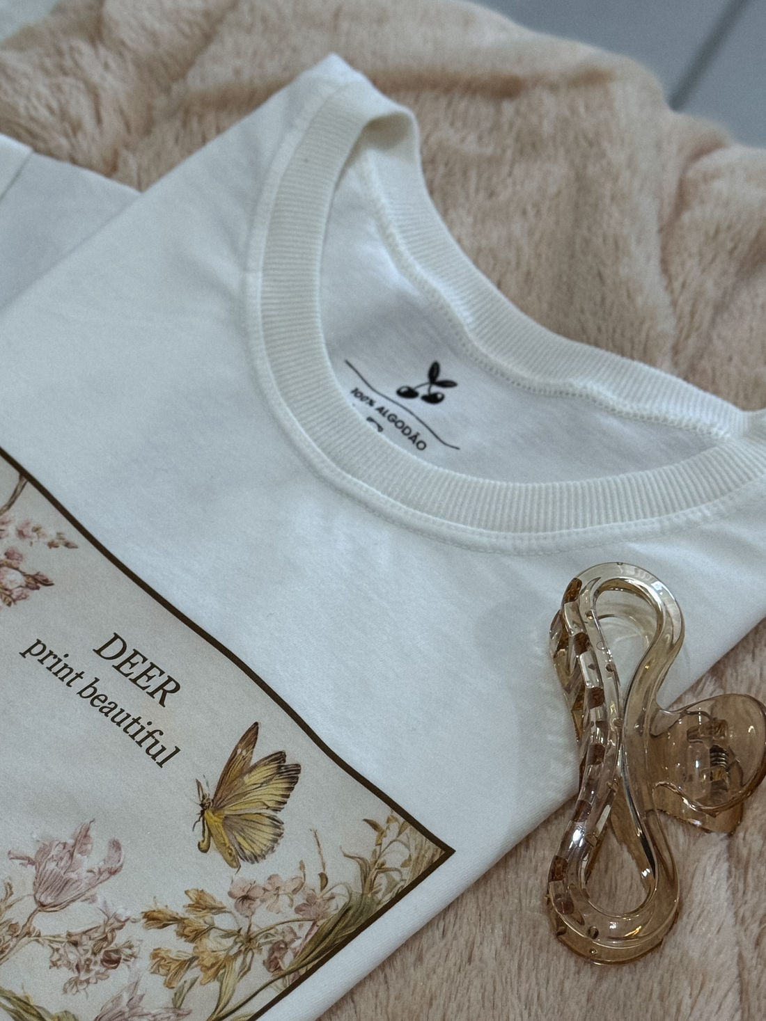 Tshirt Premium - Deer DTF - Off White Tshirt Premium - Deer DTF - Off White