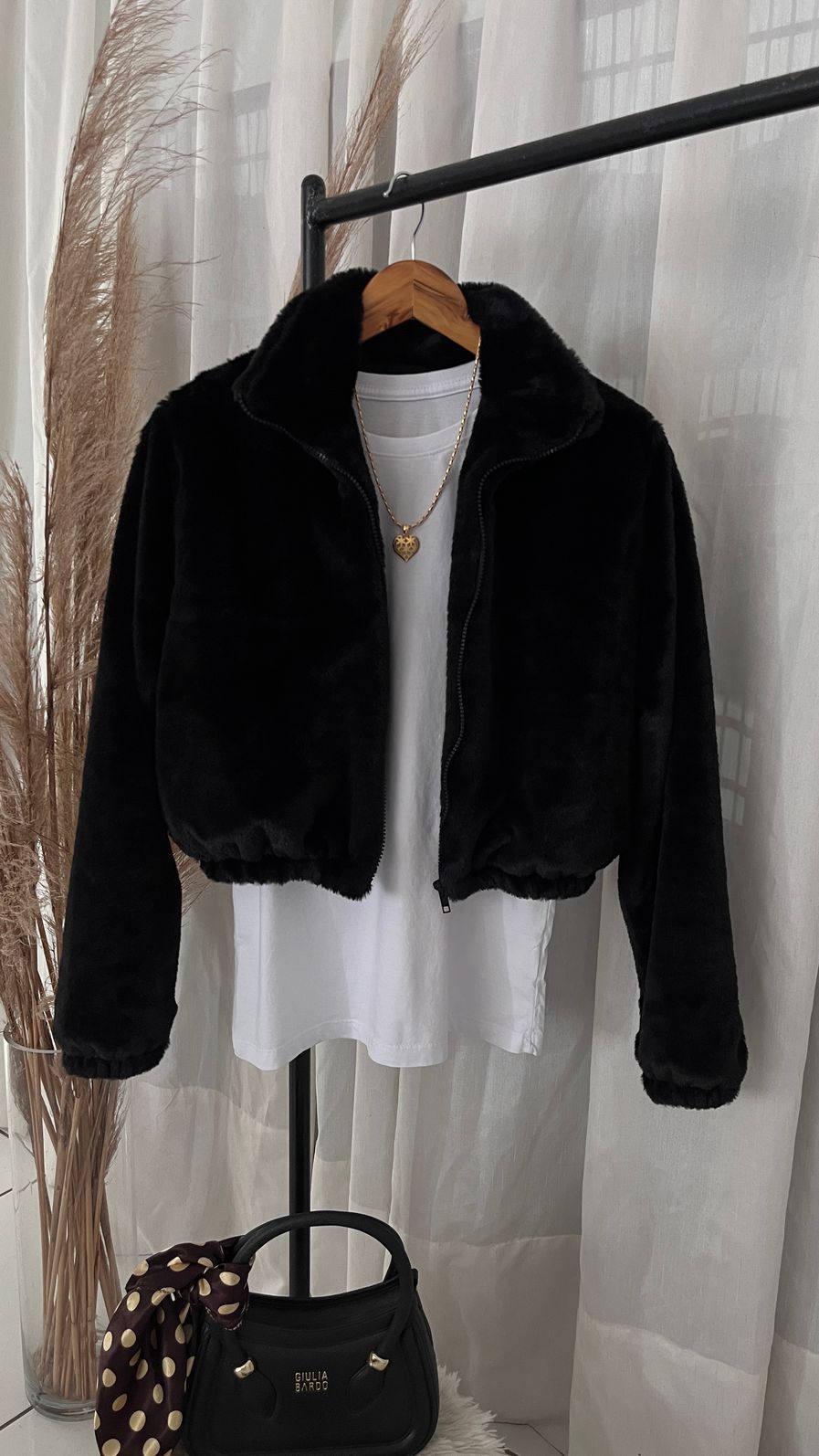 Casaco Teddy Curto - Preto