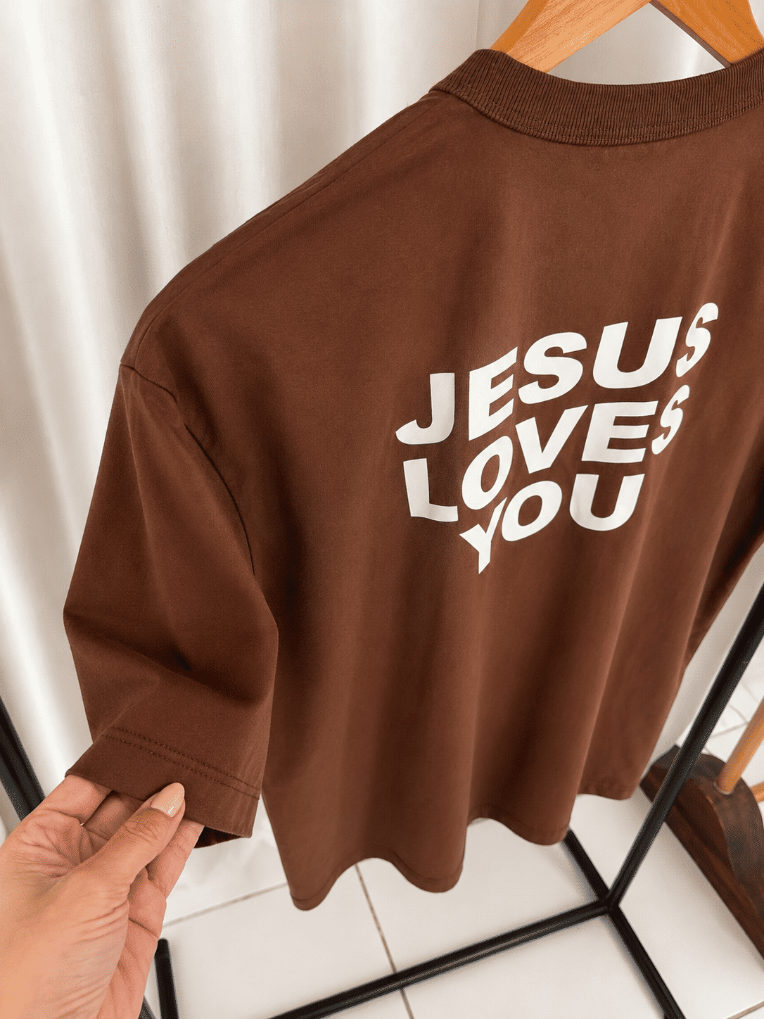 Tshirt Oversized - Jesus loves You - Marrom Tshirt Oversized - Jesus loves You - Marrom