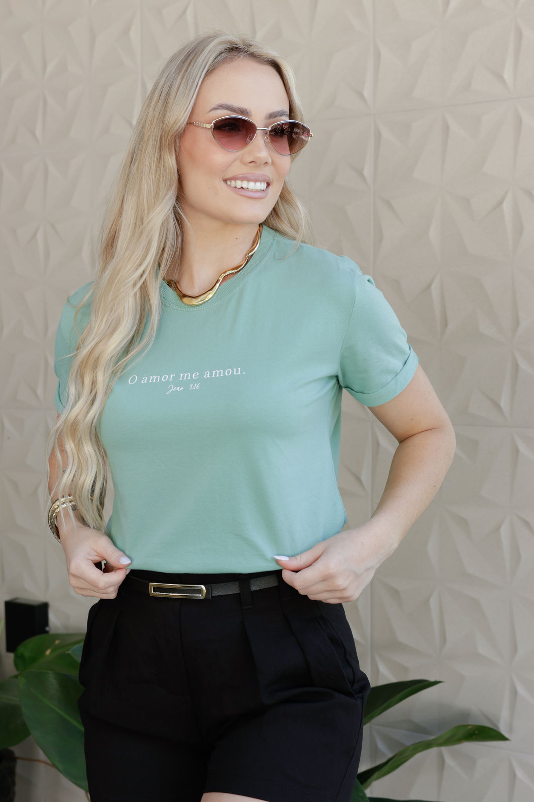 Tshirt Premium - O Amor me Amou - Verde Oliva