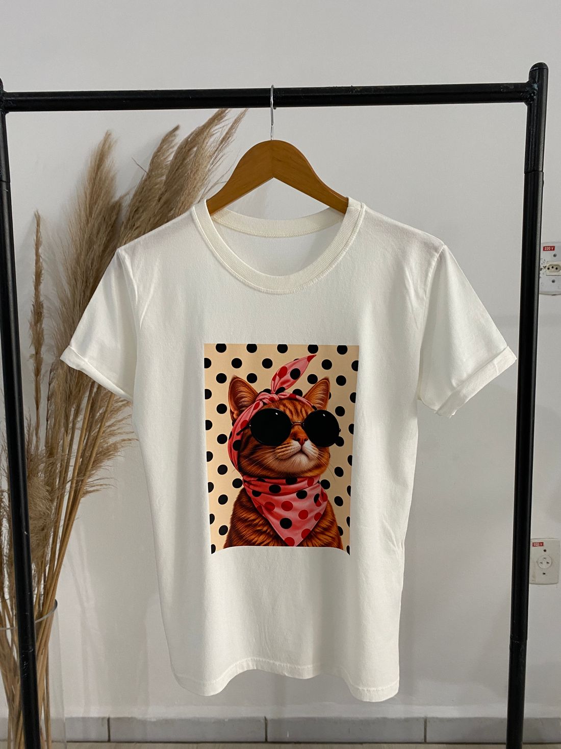 Tshirt Premium - Cats Poá - Off White Tshirt Premium - Cats Poá - Off White