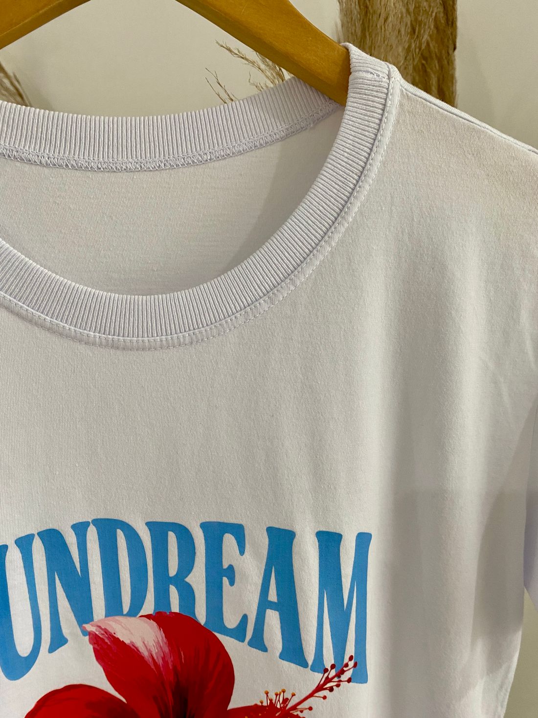Tshirt Premium - Sundream Paradise - branca Tshirt Premium - Sundream Paradise - branca