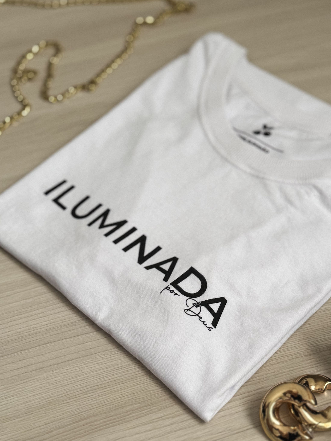Tshirt Premium - Iluminada - Branca Tshirt Premium - Iluminada - Branca