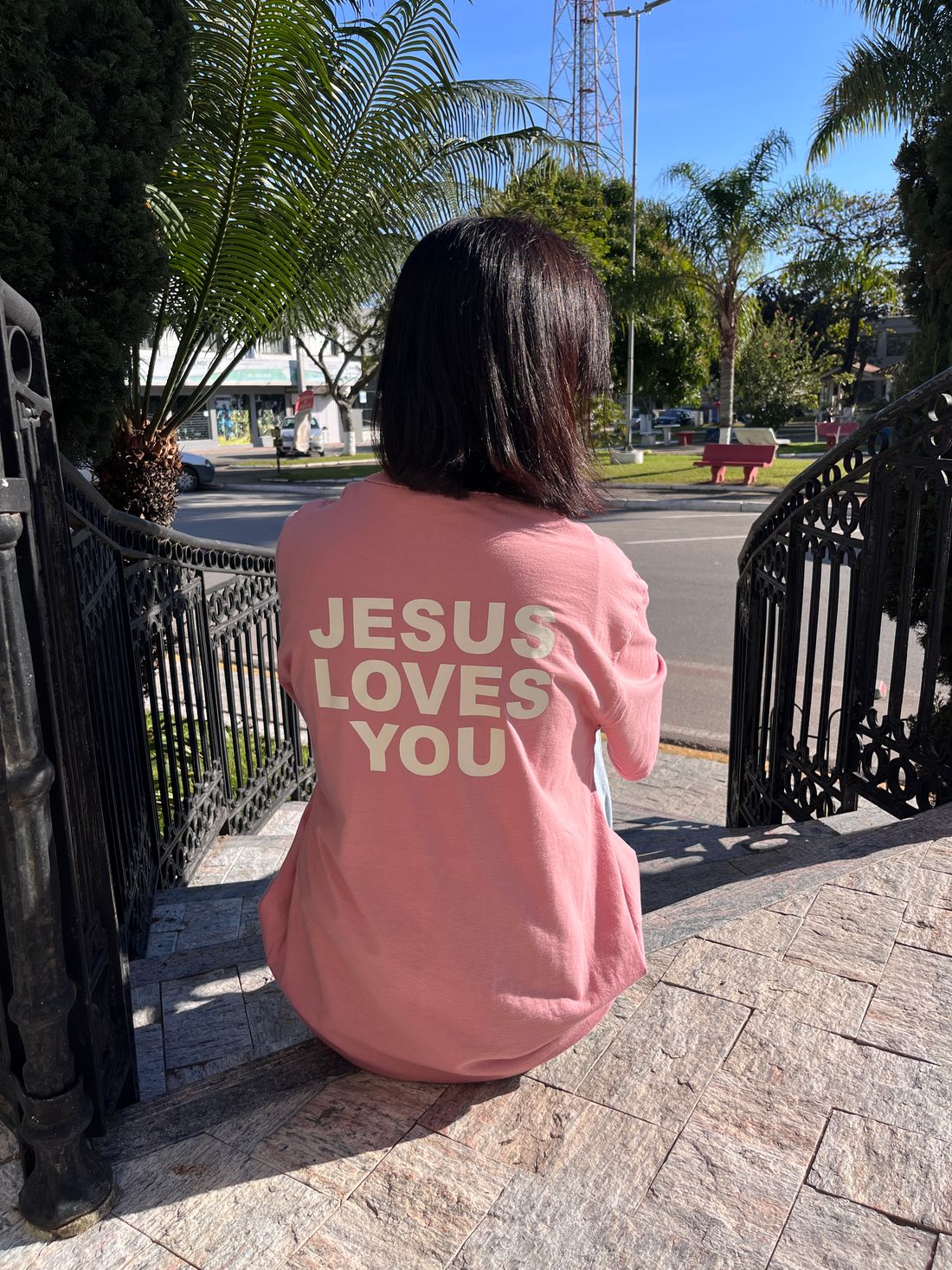 Tshirt Oversized - Jesus loves You - Rosa Chá Tshirt Oversized - Jesus loves You - Rosa Chá