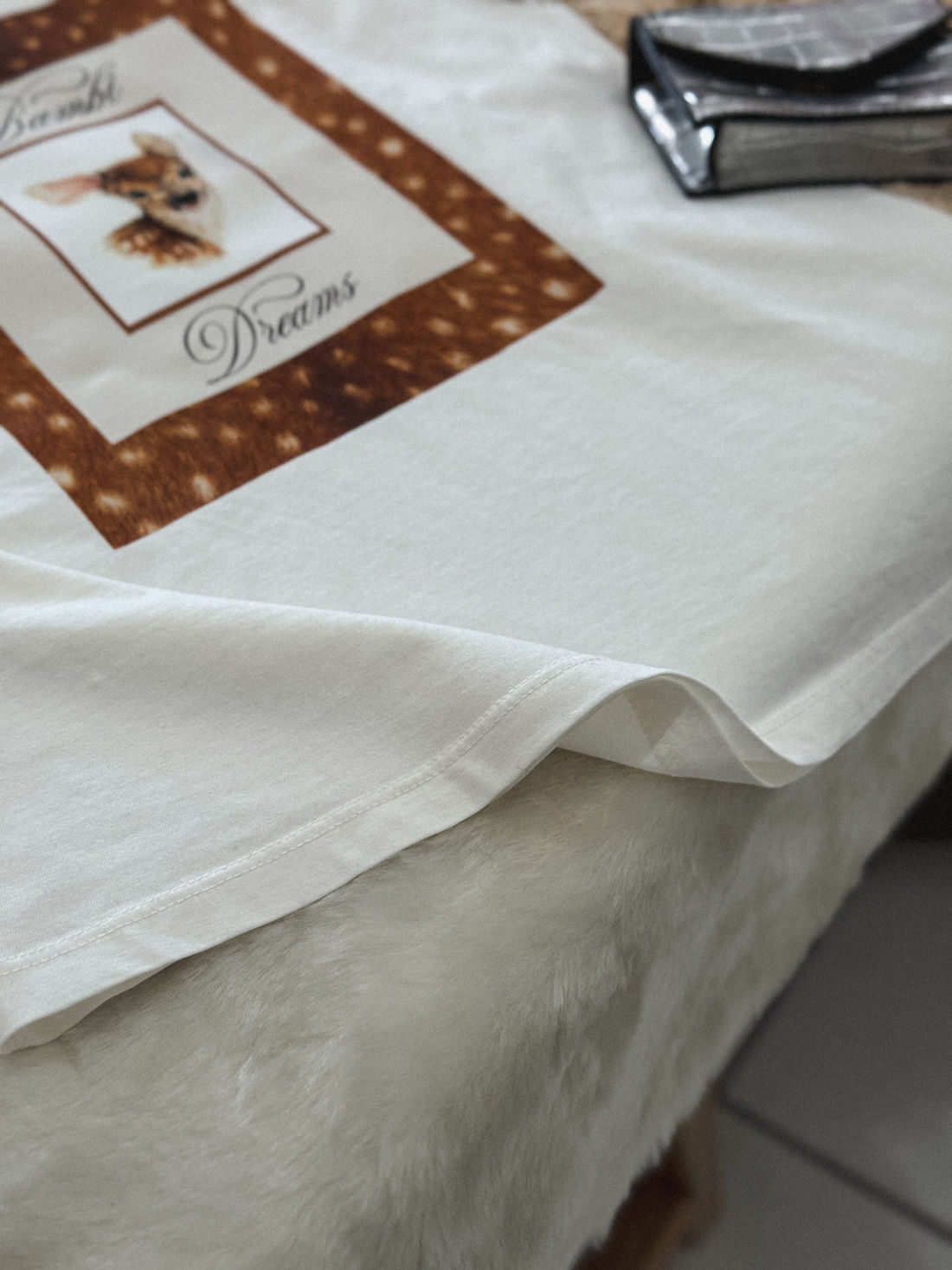 Tshirt Premium - Bambi DTF - Off White Tshirt Premium - Bambi DTF - Off White