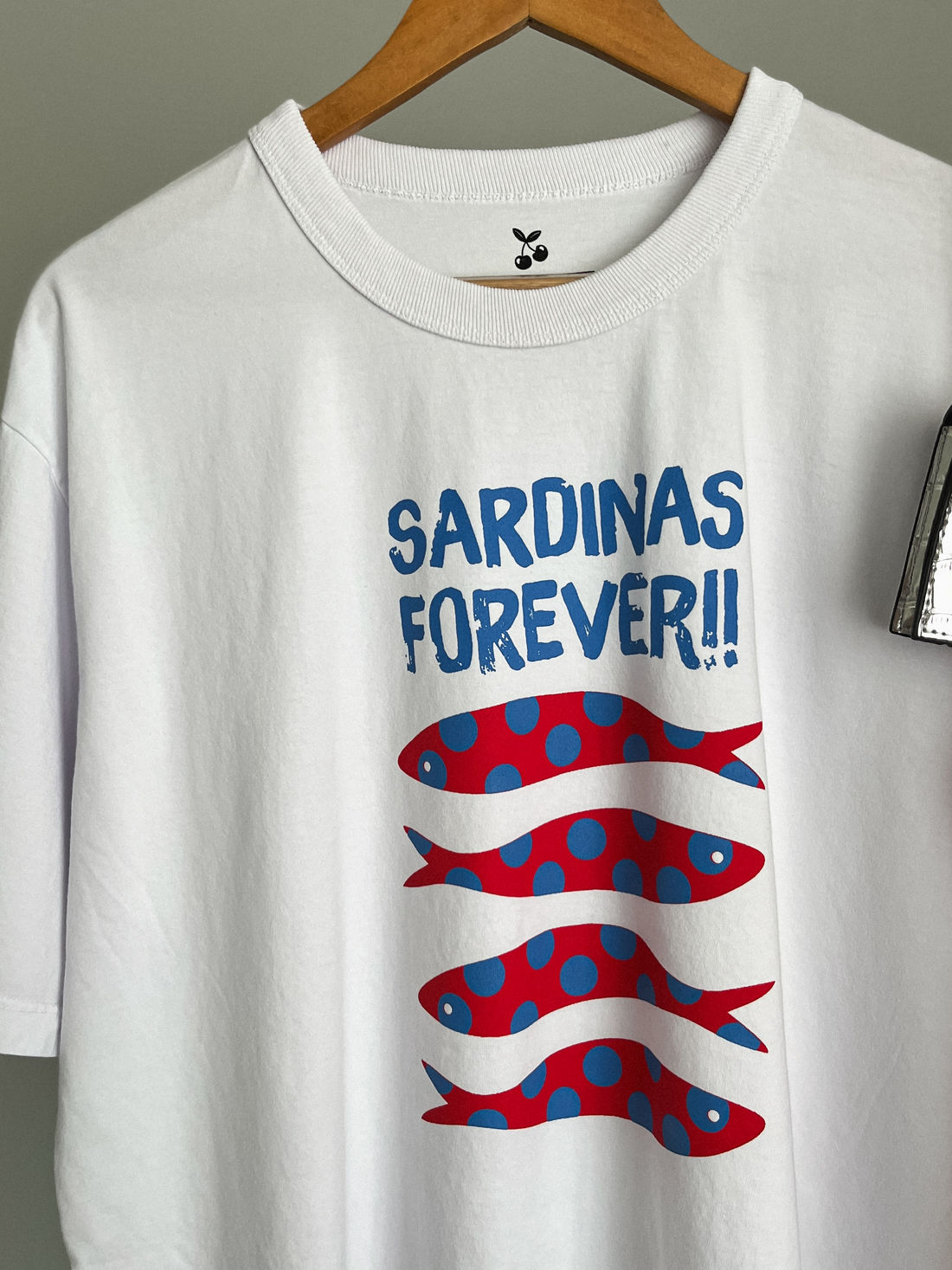 T-shirt Oversized - Sardinas Forever - Branca T-shirt Oversized - Sardinas Forever - Branca