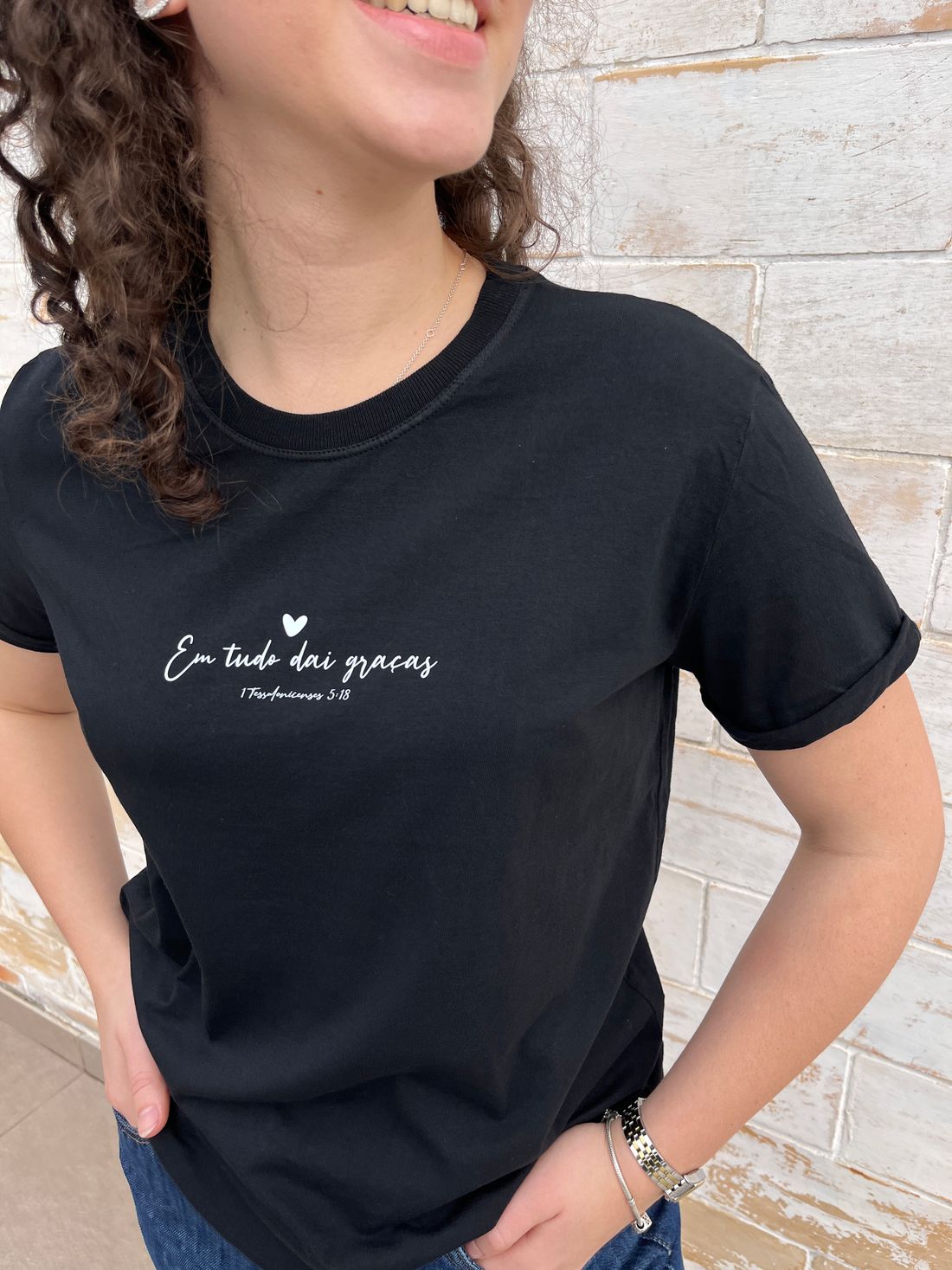 Tshirt Premium - Em tudo dai Graças - Preto Tshirt Premium - Em tudo dai Graças - Preto