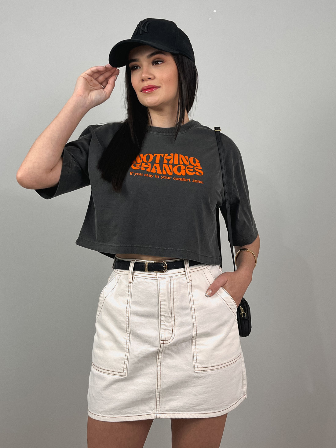 Cropped Oversized - Nothing Changes - Cinza Estonado Cropped Oversized - Nothing Changes - Cinza Estonado