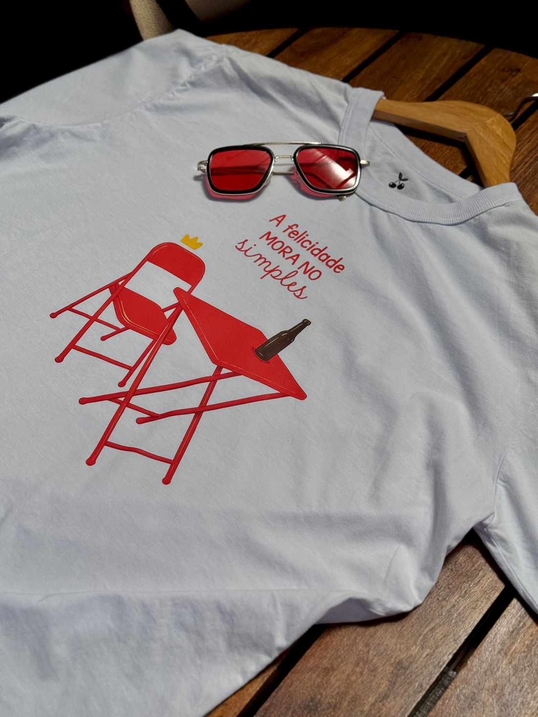 T-shirt Oversized - A Felicidade Mora no Simples DTF - Branca T-shirt Oversized - A Felicidade Mora no Simples DTF - Branca
