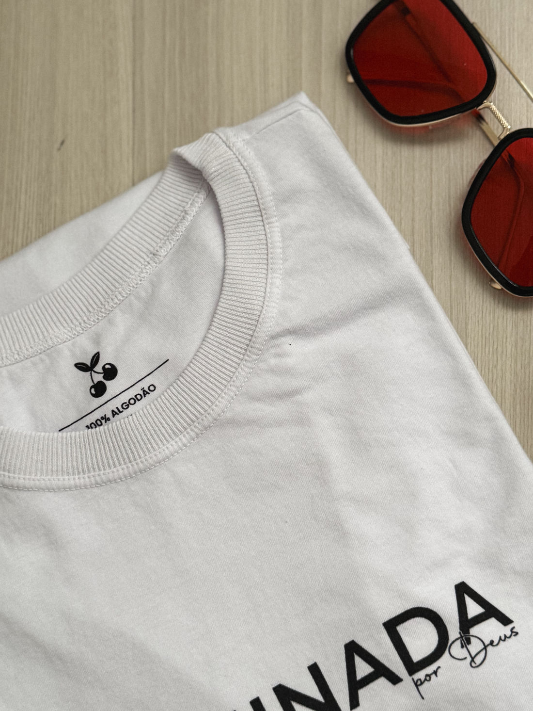 Tshirt Premium - Iluminada - Branca Tshirt Premium - Iluminada - Branca