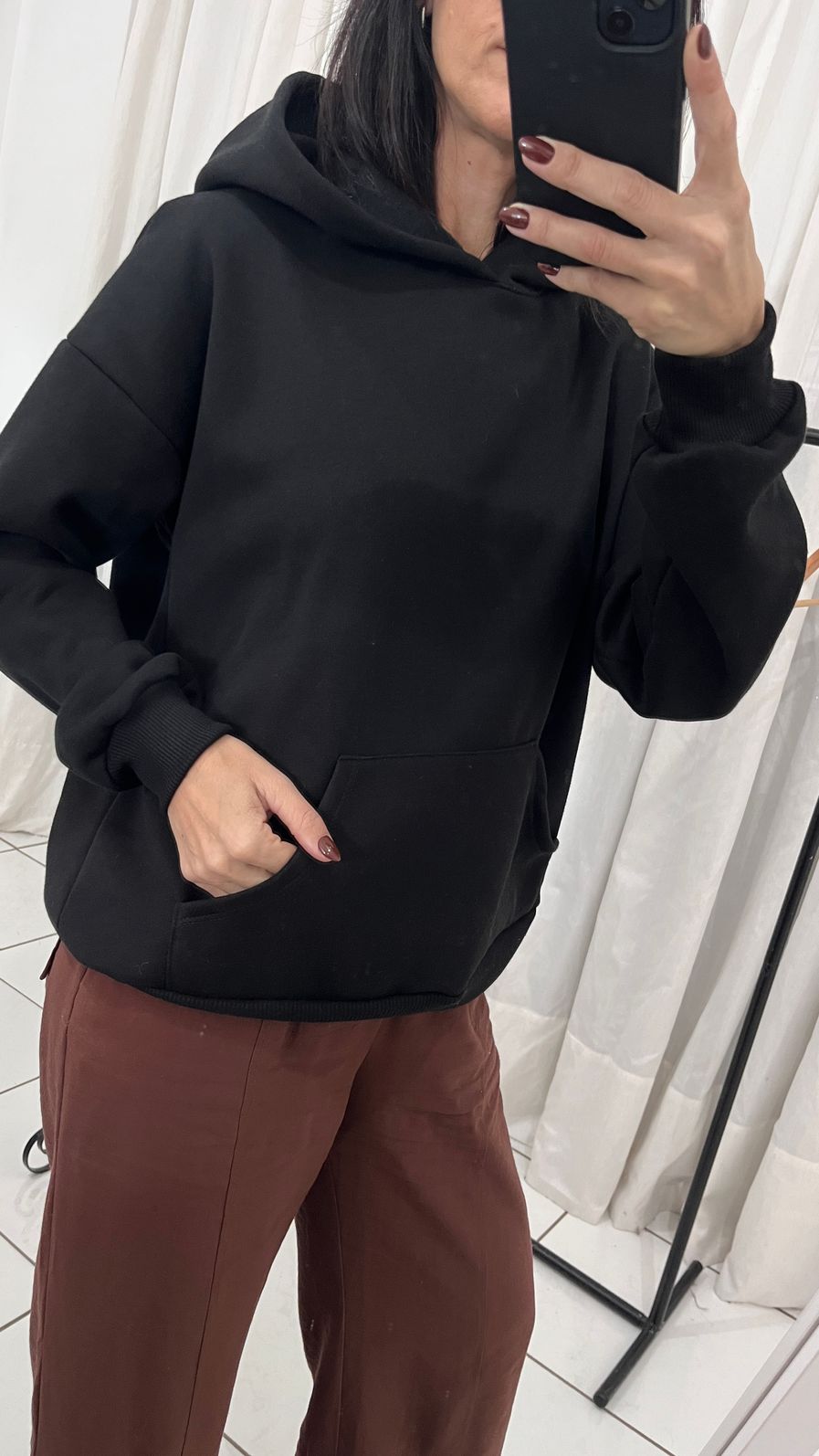 Blusa de Moletom Com Touca e Bolso - Preto Blusa de Moletom Com Touca e Bolso - Preto
