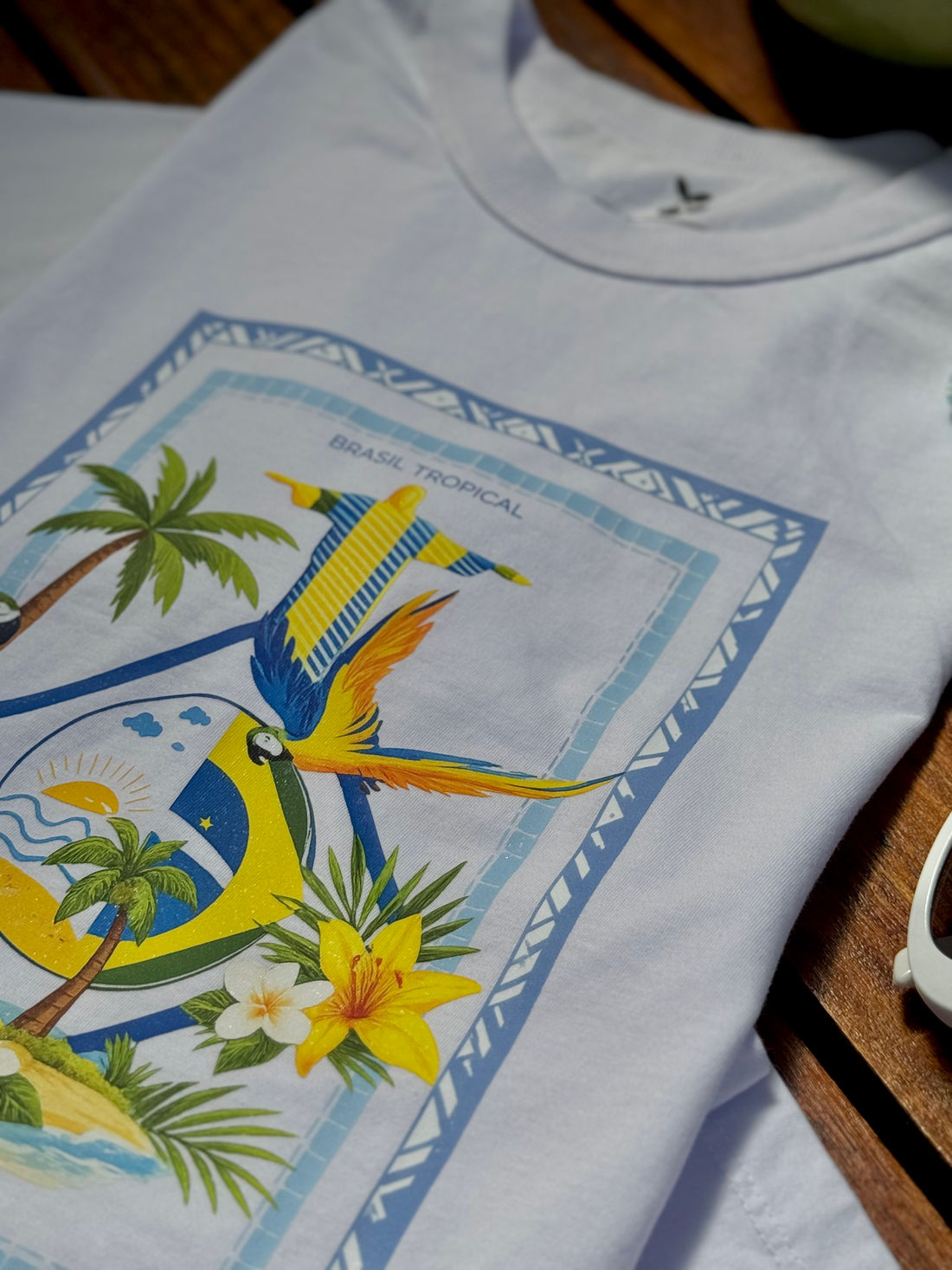 T-shirt Oversized - Brasil Tropical DTF - Branca T-shirt Oversized - Brasil Tropical DTF - Branca