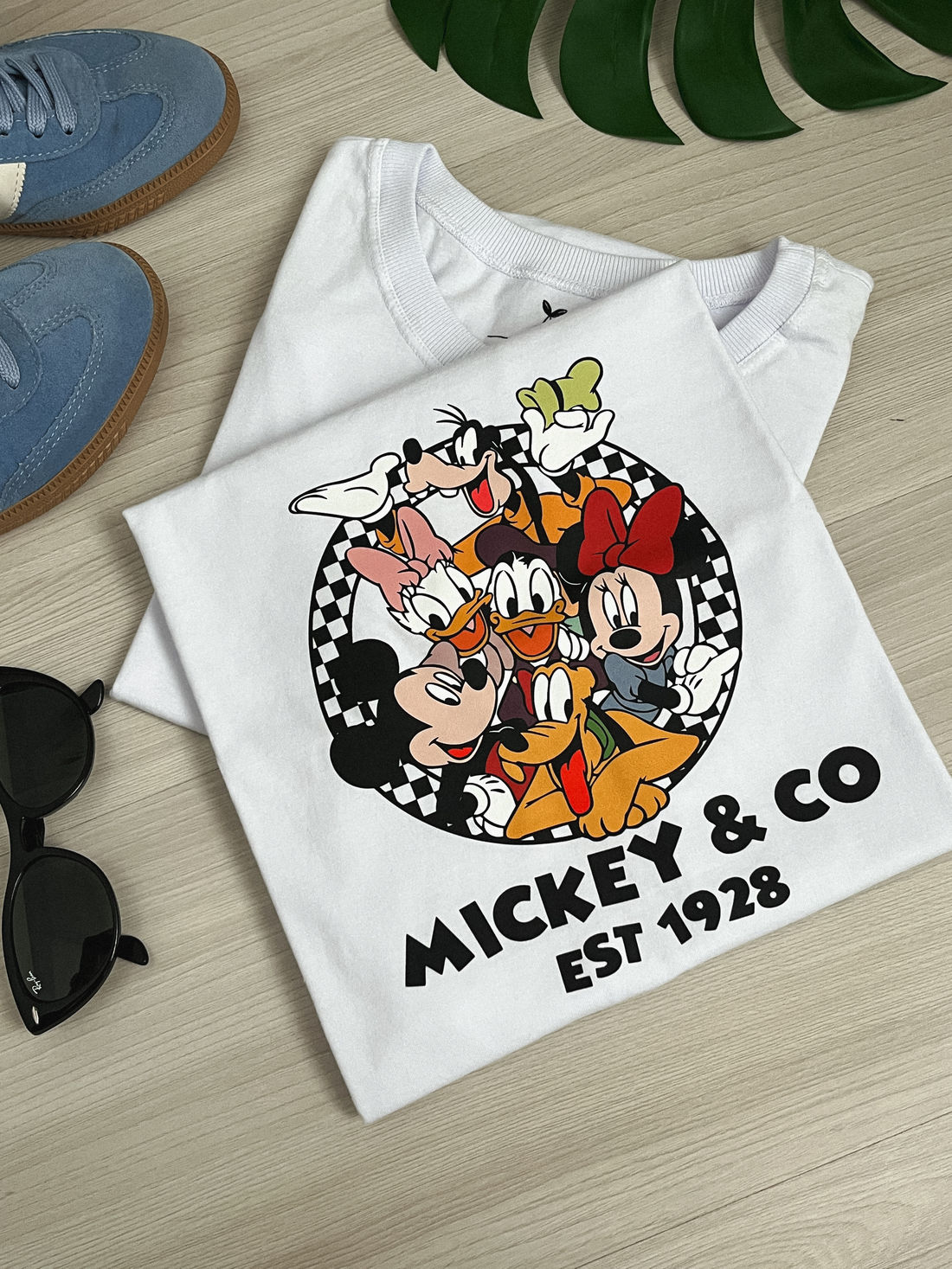 Tshirt Premium - Mickey & co DTF - Branca Tshirt Premium - Mickey & co DTF - Branca