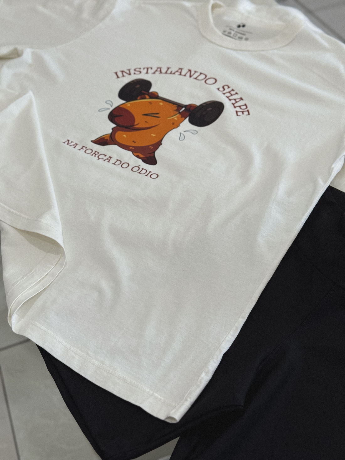 T-shirt Oversized - Instalando Shape - Off White