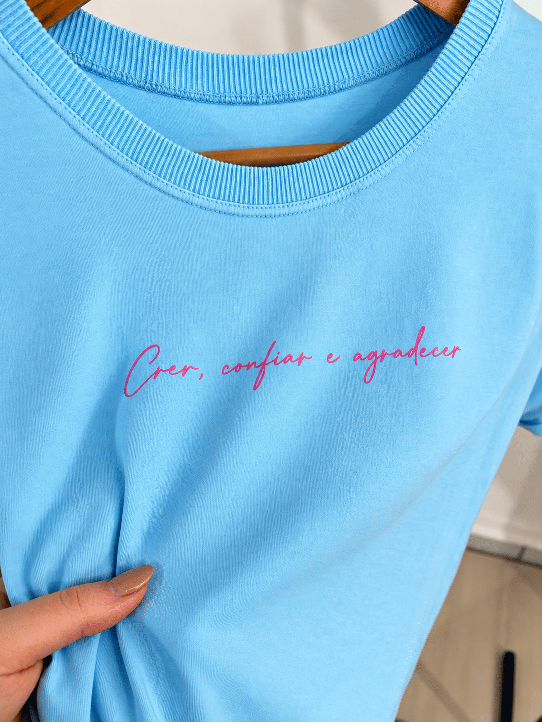 Tshirt Premium - Crer Confiar e Agradecer - Azul Bebê Tshirt Premium - Crer Confiar e Agradecer - Azul Bebê