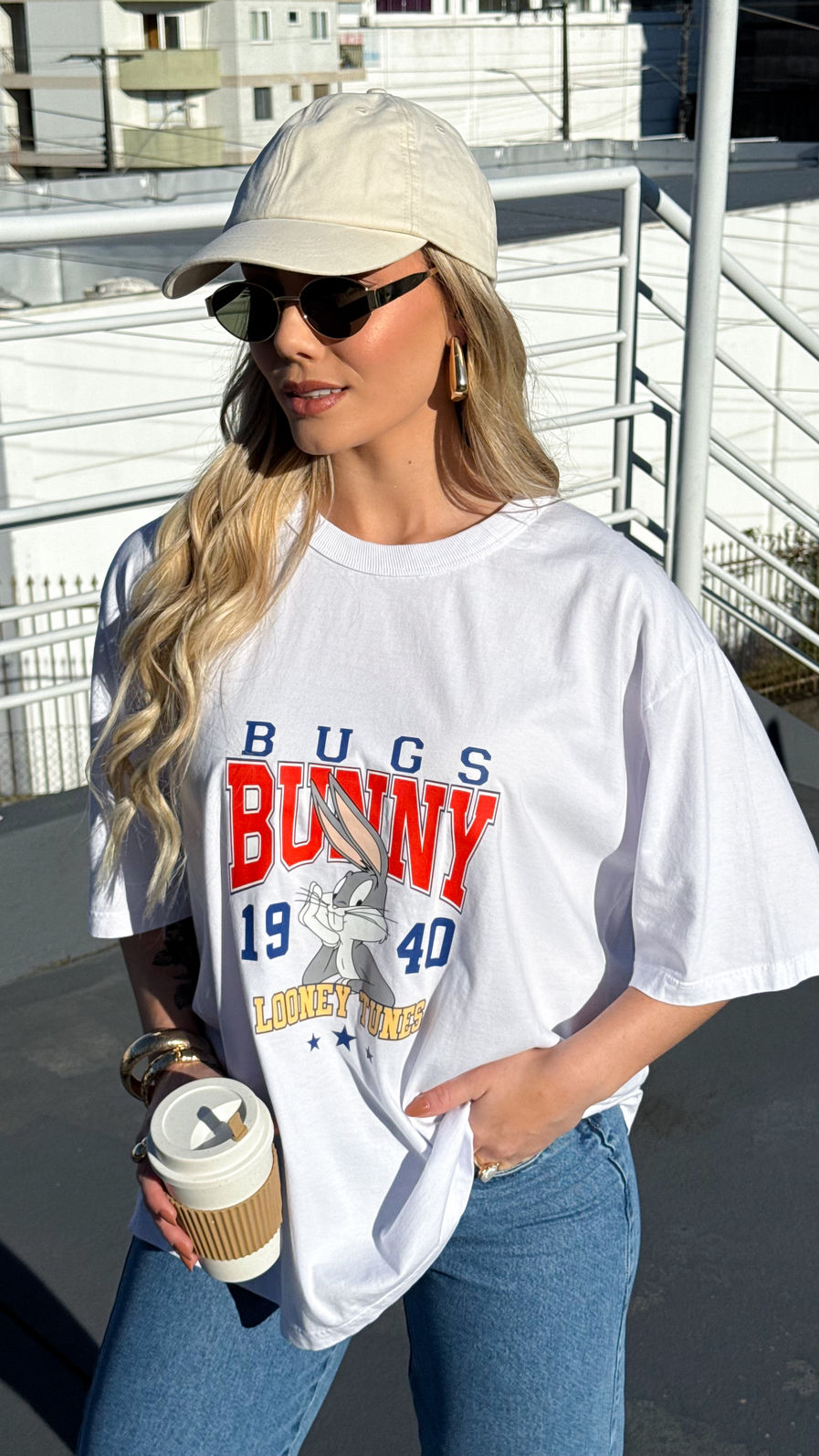 T-shirt Oversized - Pernalonga DTF - Off White