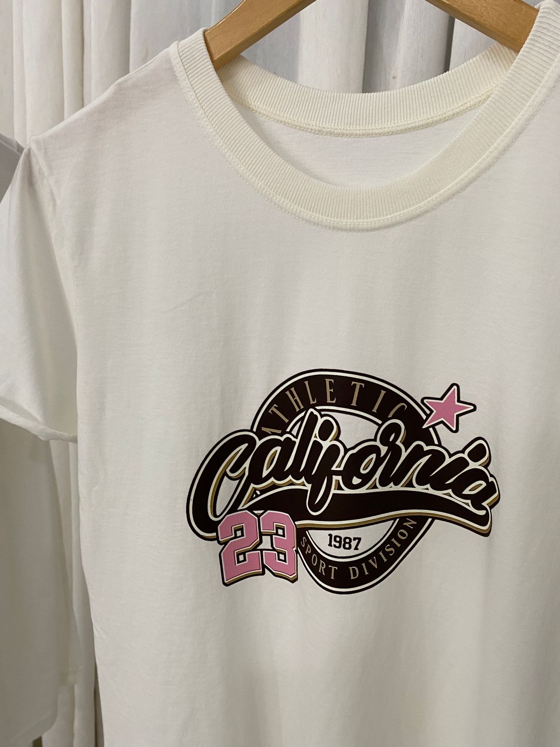 Tshirt Premium - California DTF - Off White Tshirt Premium - California DTF - Off White