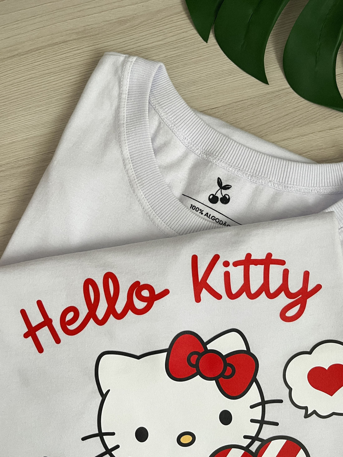 Tshirt Premium - Hello Kitty 2 DTF - Branca Tshirt Premium - Hello Kitty 2 DTF - Branca