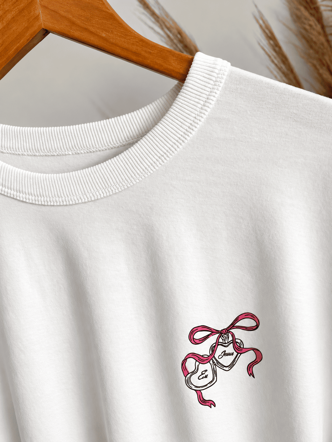 Tshirt Premium - Jesus Habita Meu Coração DTF - branca Tshirt Premium - Jesus Habita Meu Coração DTF - branca