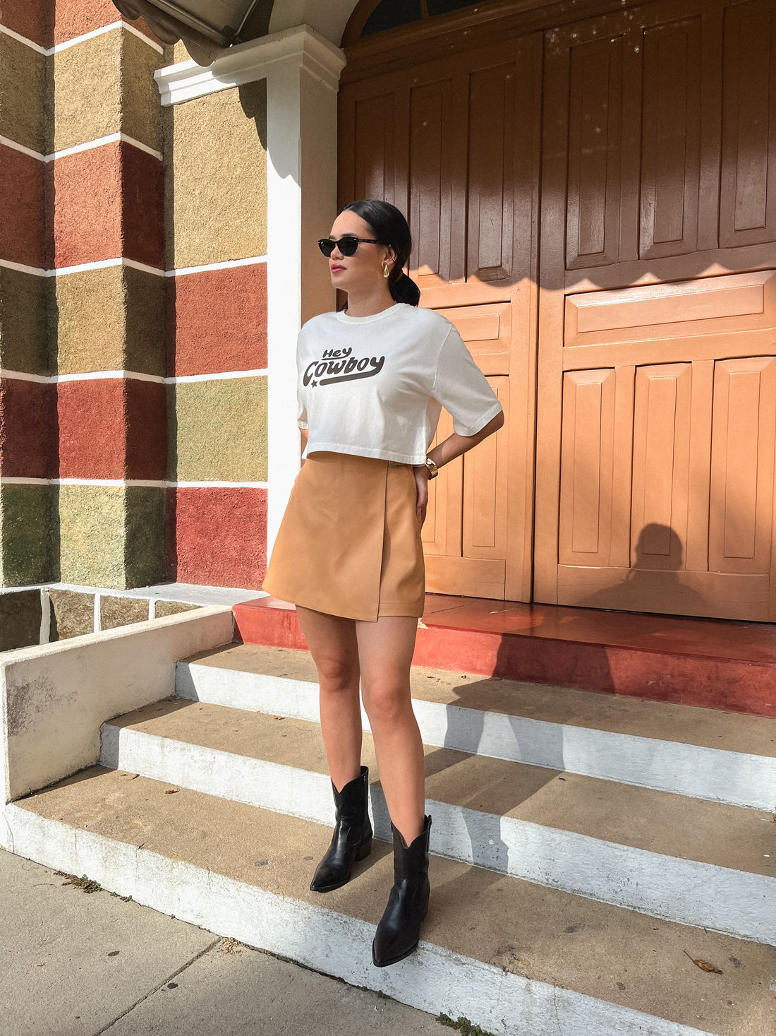 Cropped Oversized - Hey Cowboy - Off White Cropped Oversized - Hey Cowboy - Off White