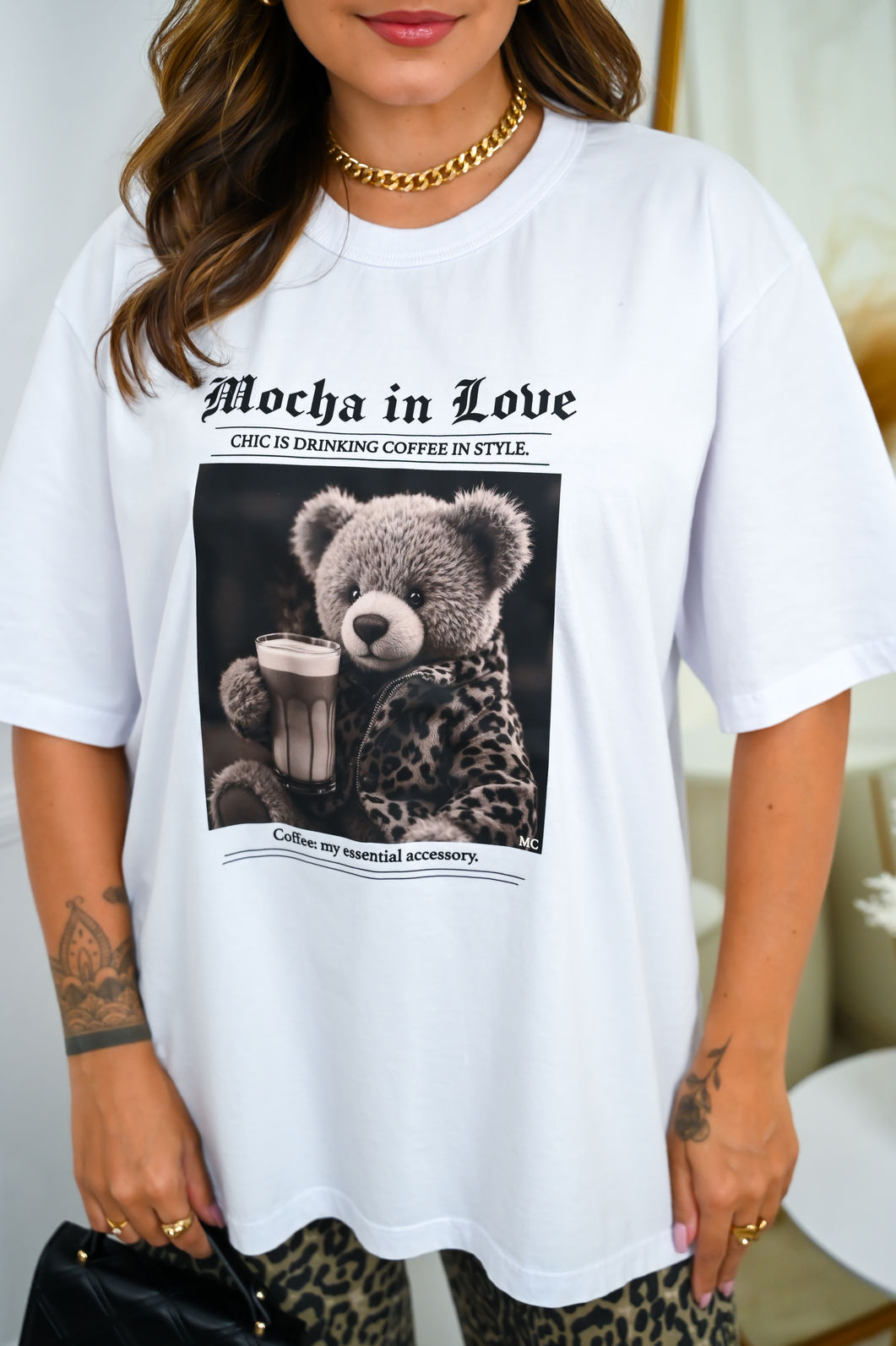 Tshirt Oversized - Teddy Mocha DTF - Branca