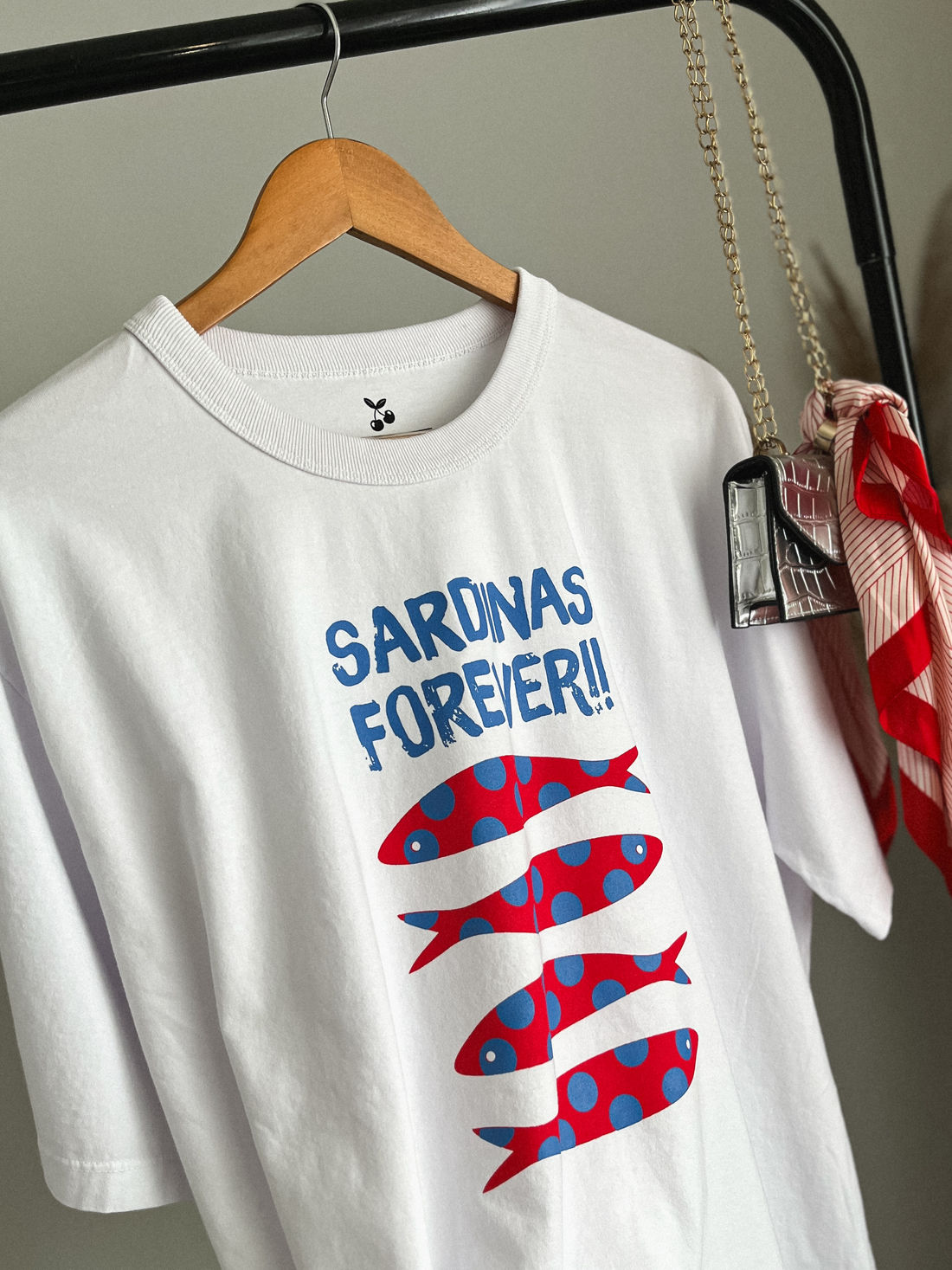 T-shirt Oversized - Sardinas Forever - Branca T-shirt Oversized - Sardinas Forever - Branca