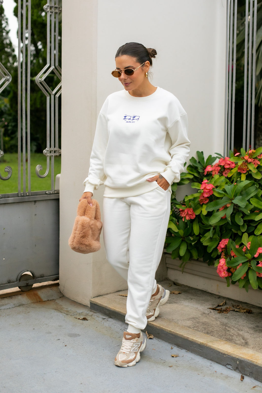 Conjunto de Moletom Sofy Estampado- Ovelha - Off White Conjunto de Moletom Sofy Estampado- Ovelha - Off White