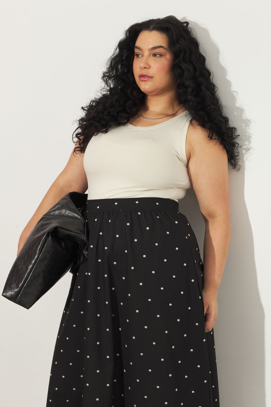 Saia Midi Evasê Doroty Poá