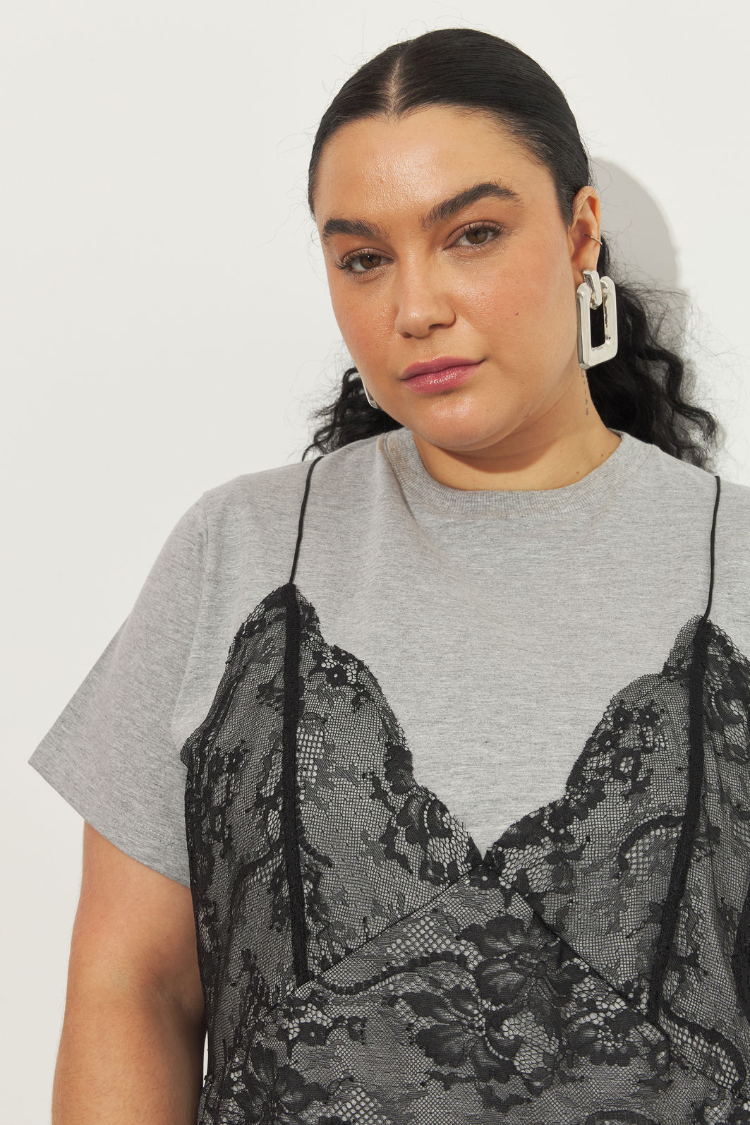 Vestido De Renda Florinda Cinza