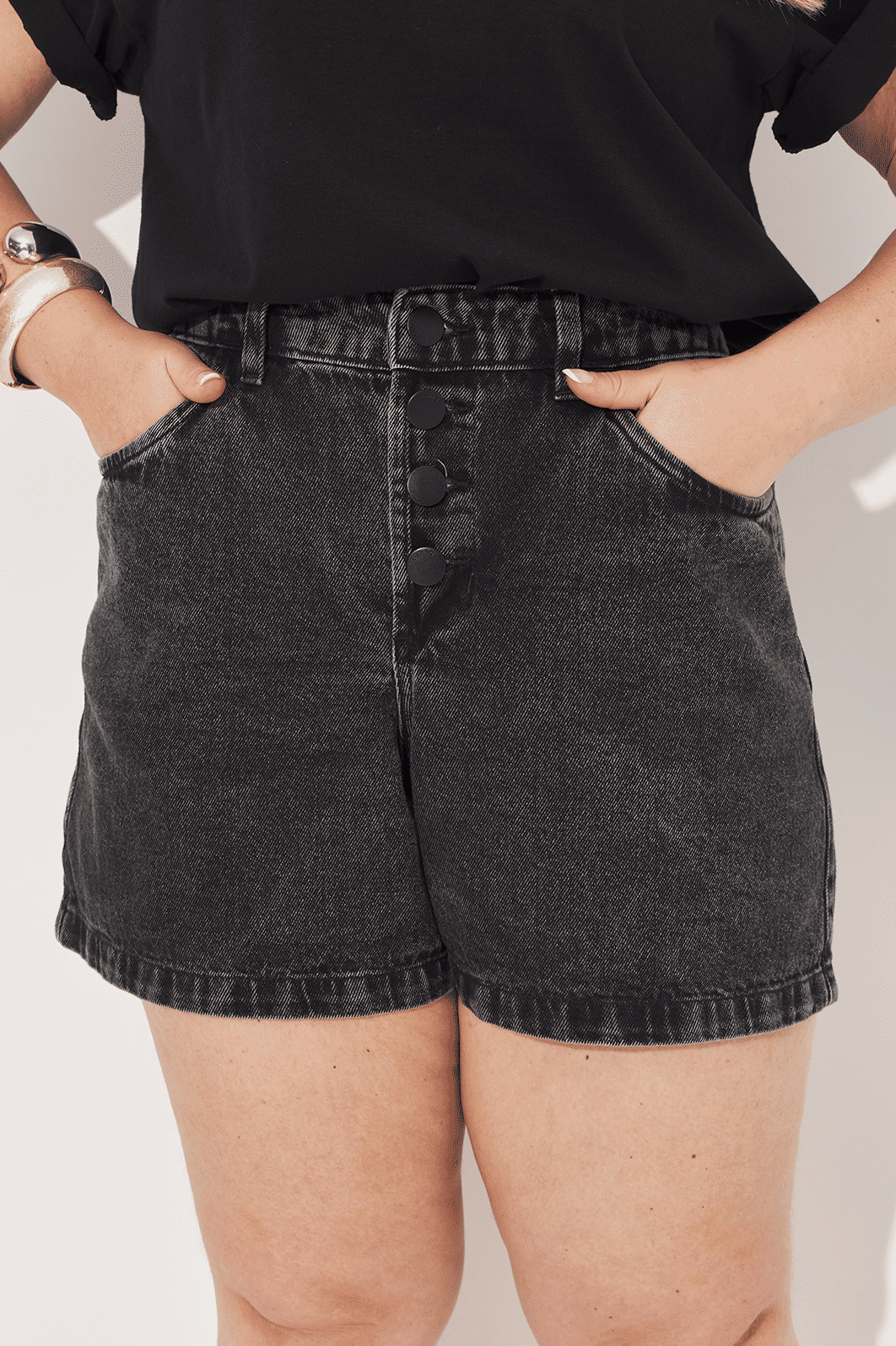 Short Jeans Tarsila Preto Short Jeans Tarsila Preto