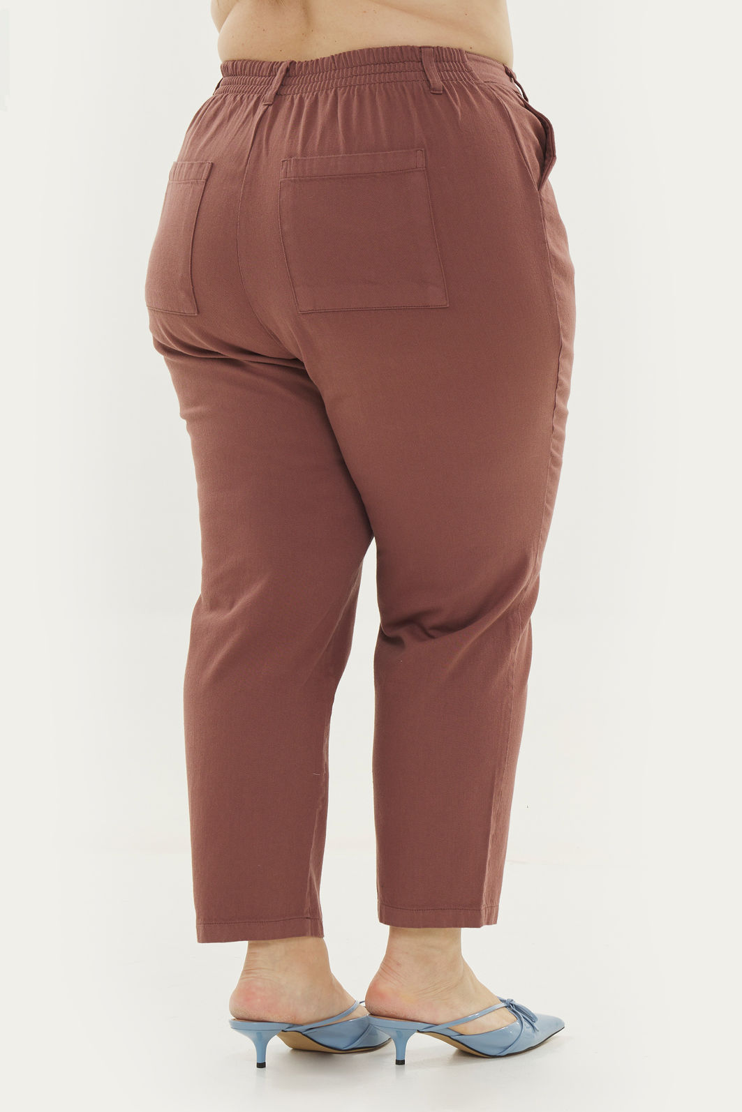 Calça Mom De Sarja Trento Marrom