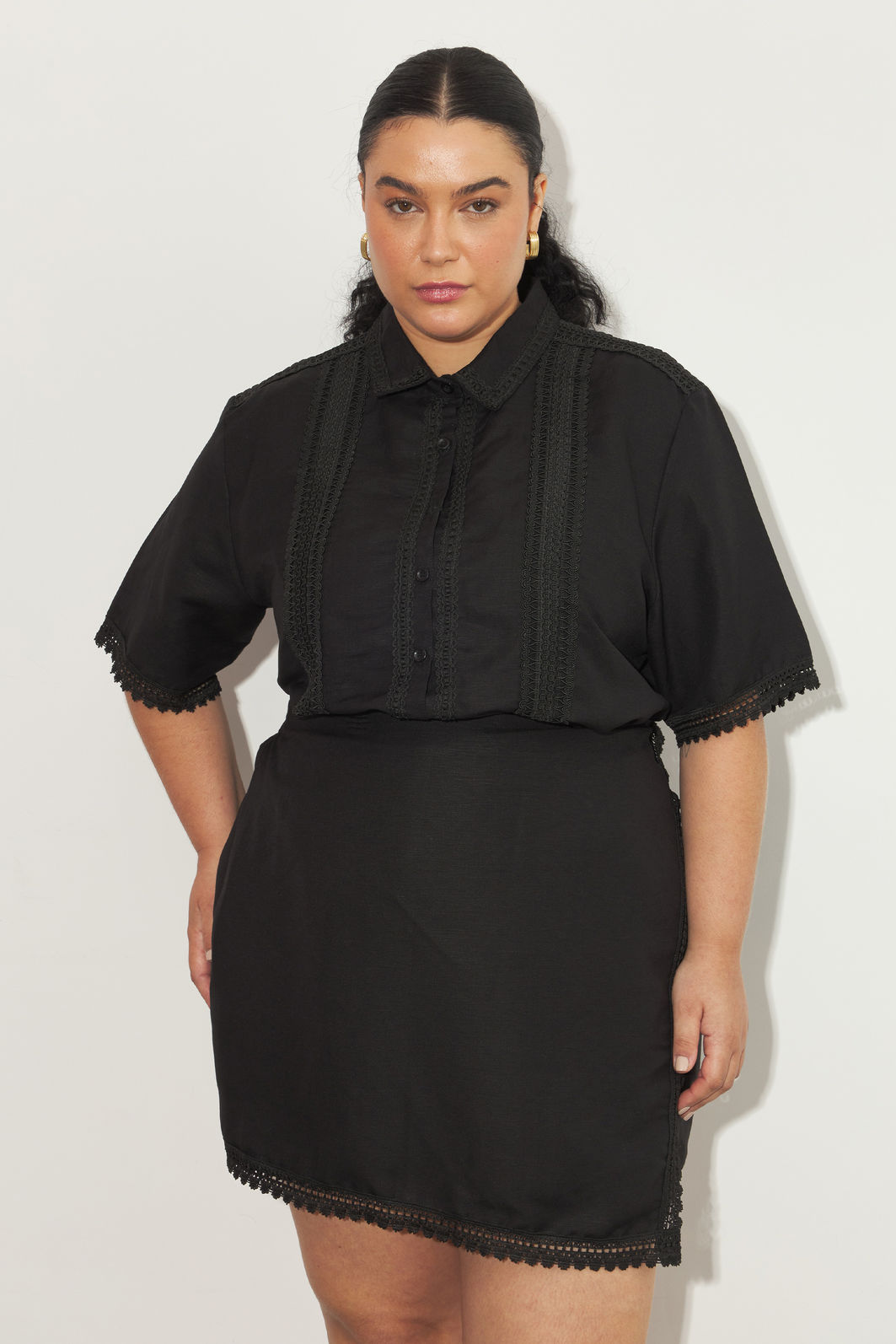 Saia Assimétrica Linho Hortência Preto