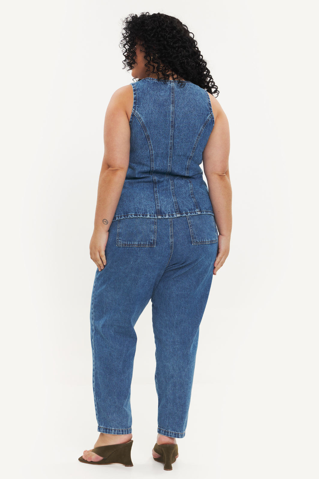 Calça Mom Tessália Jeans Calça Mom Tessália Jeans