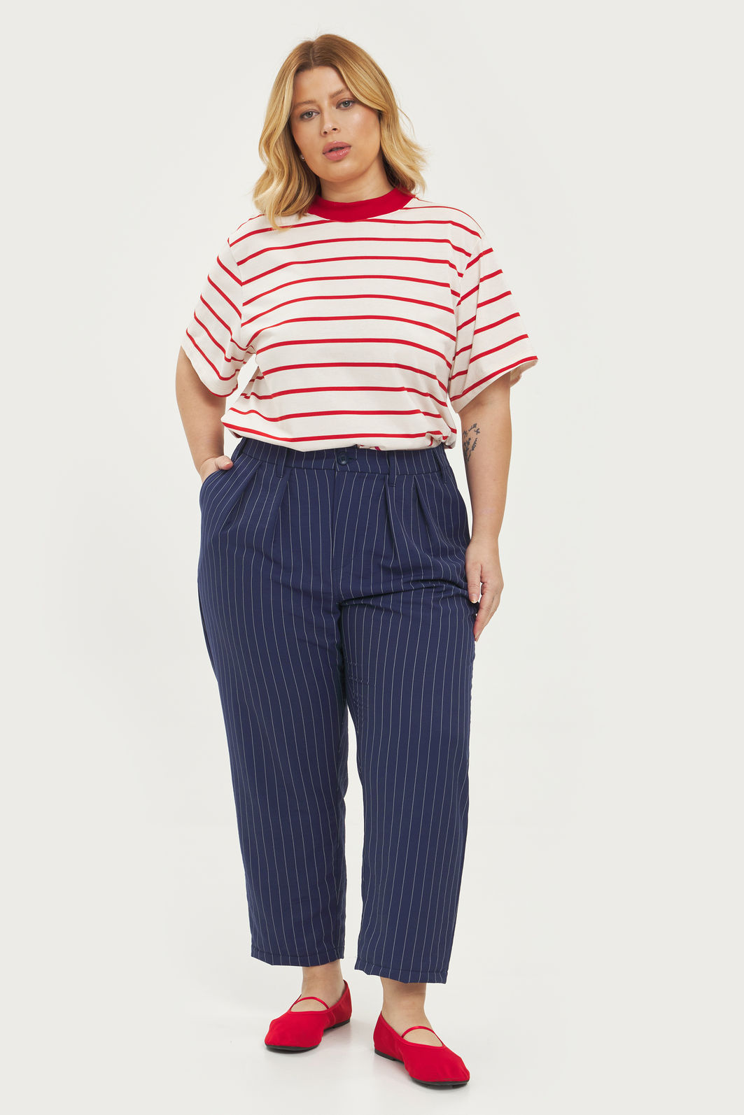 T-shirt Oversized Catarina Listrado Vermelho T-shirt Oversized Catarina Listrado Vermelho