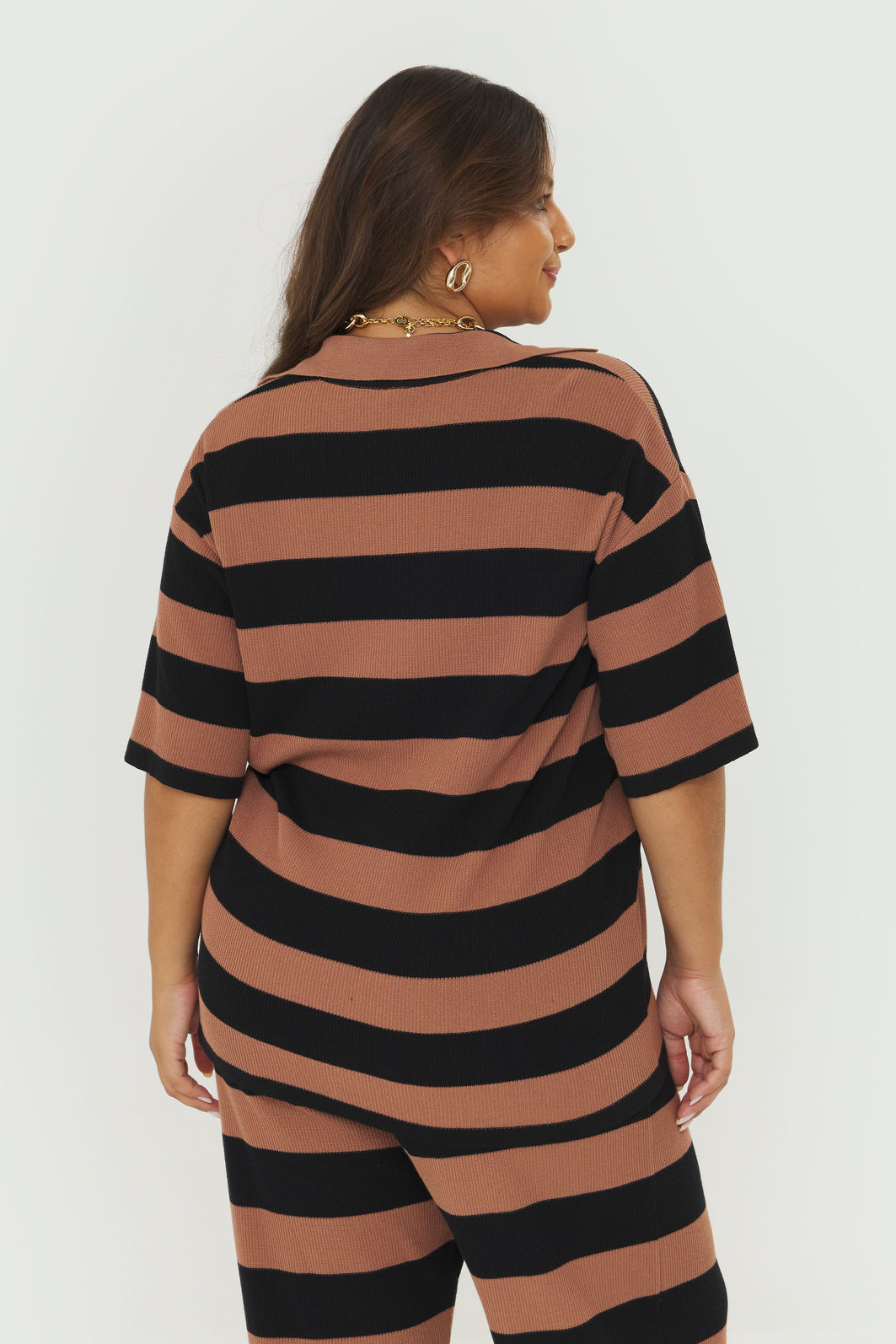 Camisa Polo Oversized Tricô Carlota Listrada Camisa Polo Oversized Tricô Carlota Listrada