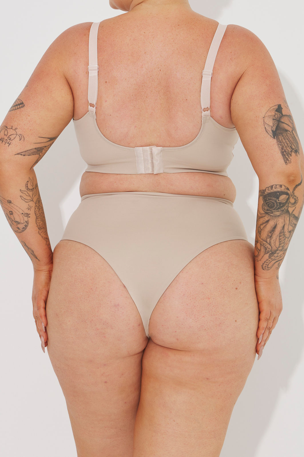 CALCINHA MODELADORA SOFT TOUCH PLUS SIZE