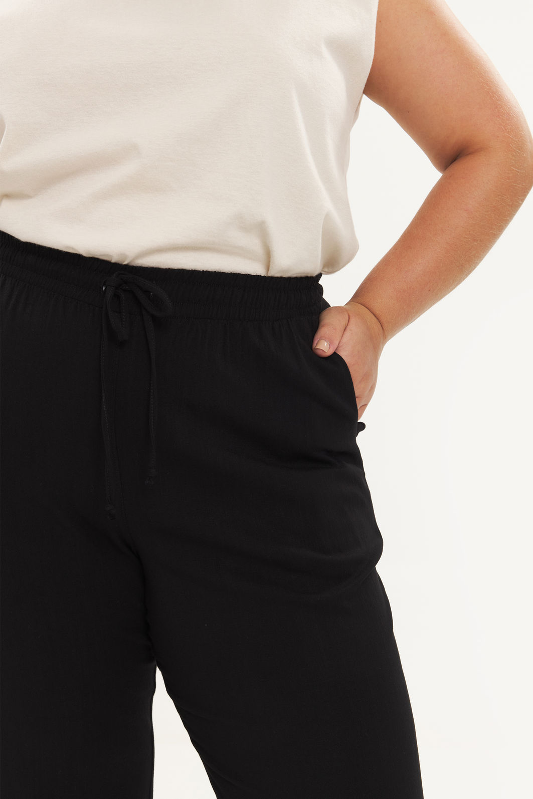 Calça Pantalona Kiara Preto Calça Pantalona Kiara Preto