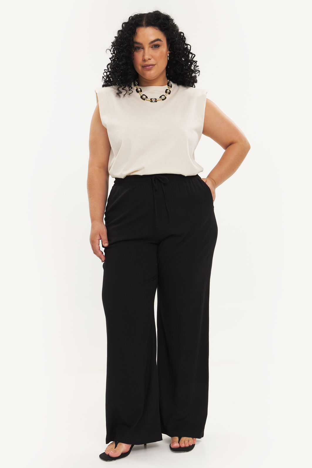Calça Pantalona Kiara Preto Calça Pantalona Kiara Preto