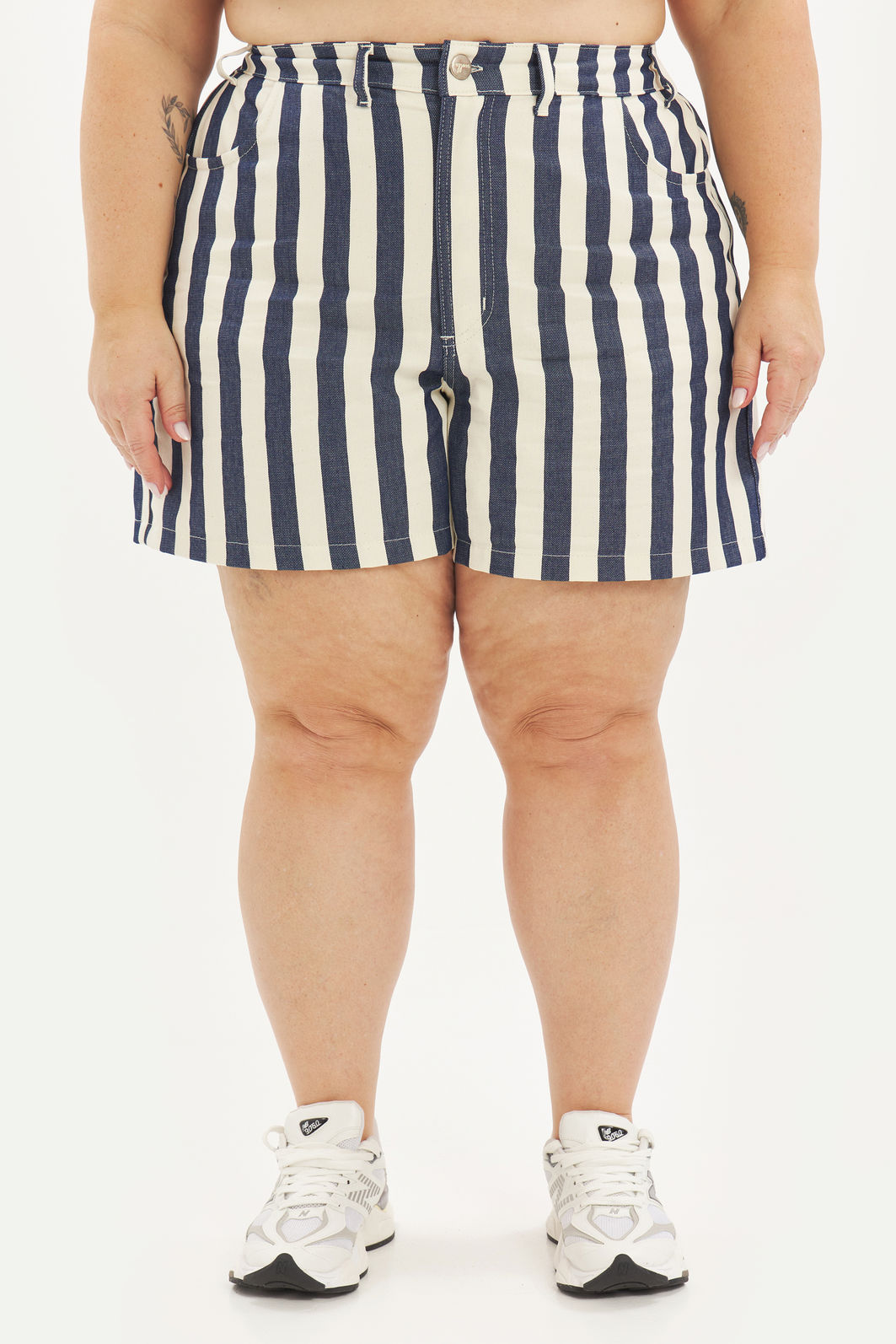 Short Listrado Victória Jeans Short Listrado Victória Jeans