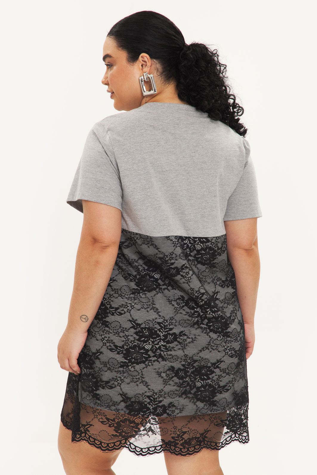 Vestido De Renda Florinda Cinza