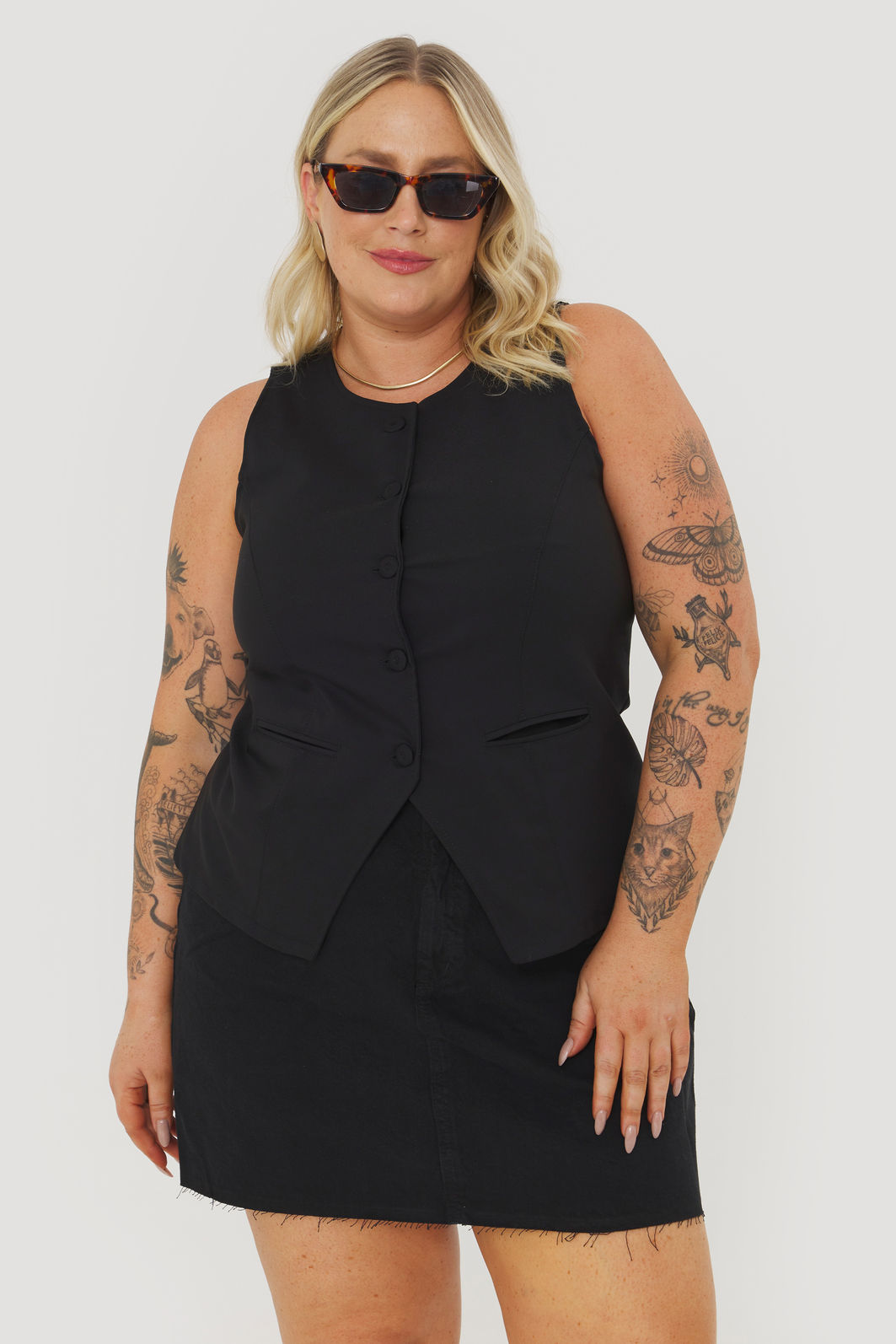 Colete Alongado Alfaiataria Fiorella Preto Colete Alongado Alfaiataria Fiorella Preto