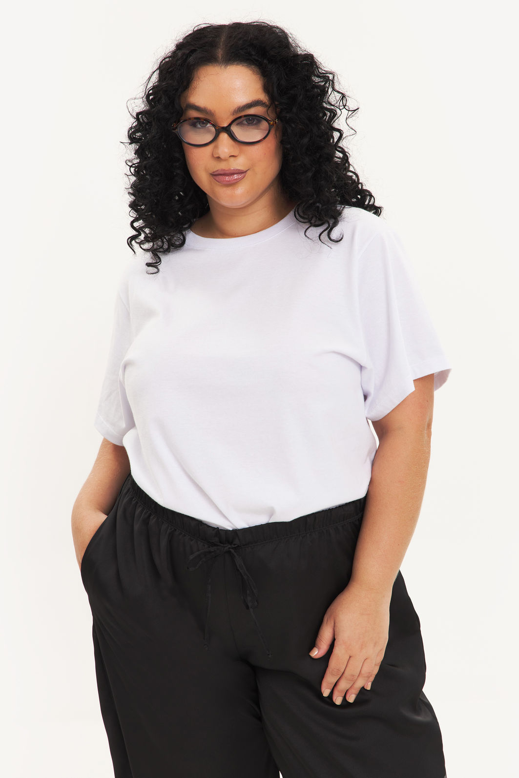 T-Shirt Malha Confort Básica Nina Branco