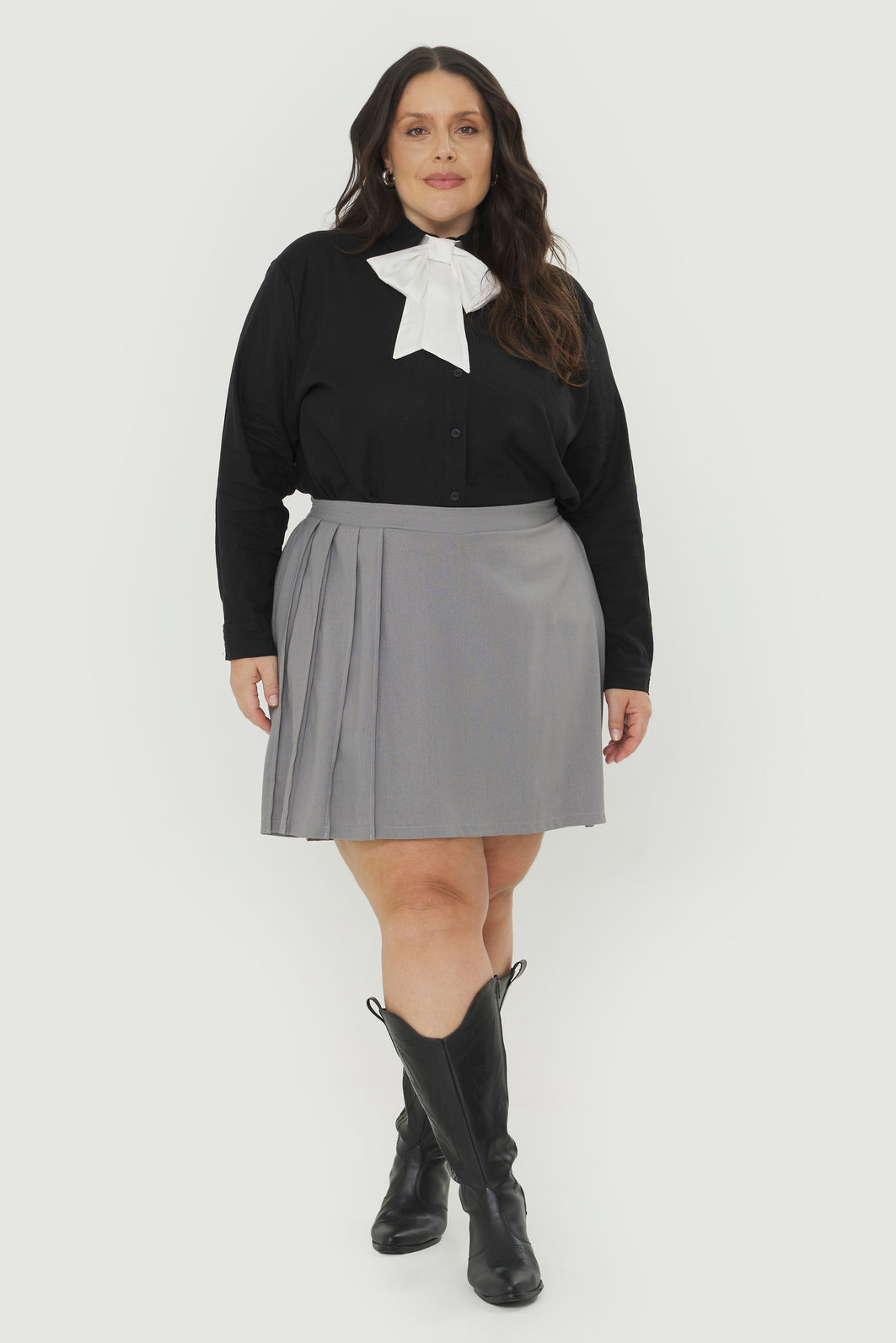 Short Saia Com Pregas Donatella Cinza Short Saia Com Pregas Donatella Cinza